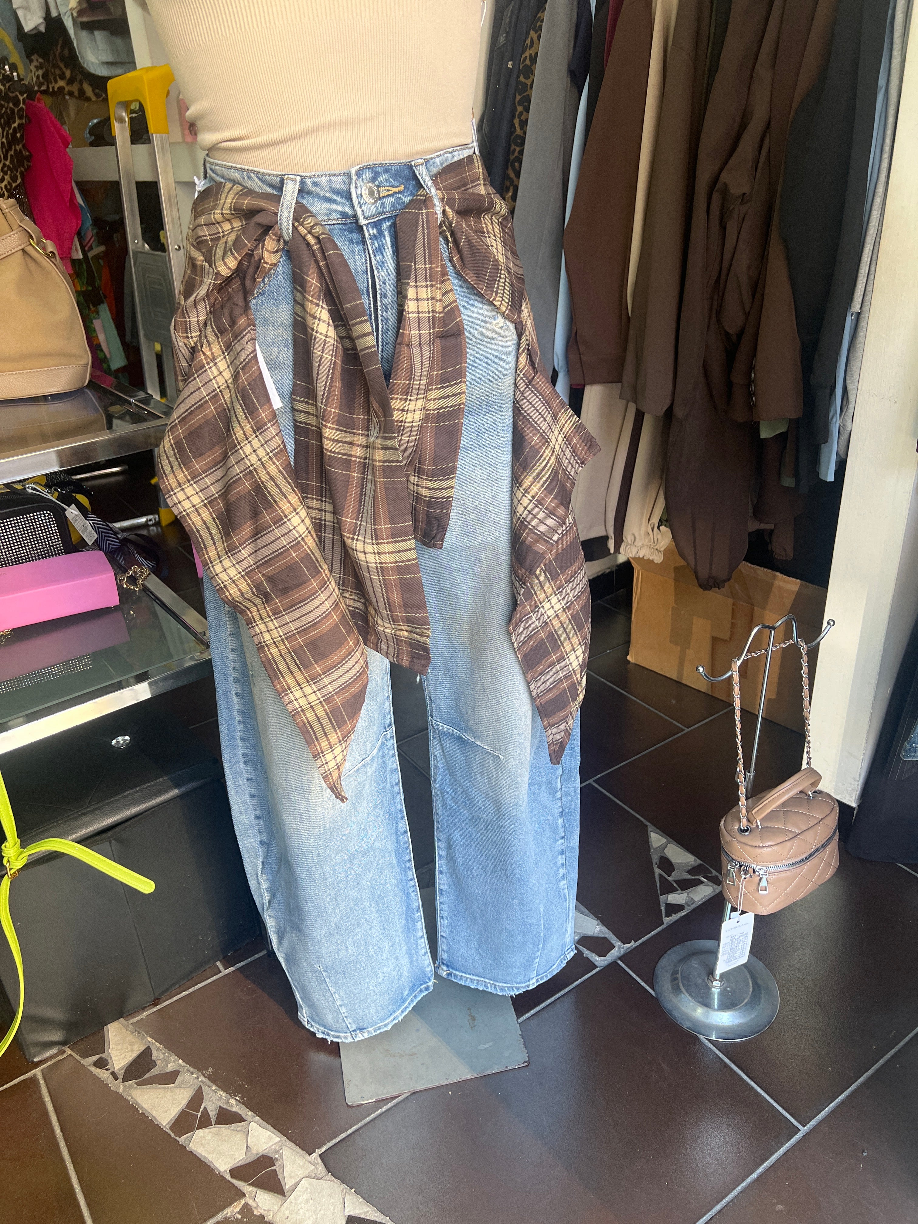 Jeans con camicia