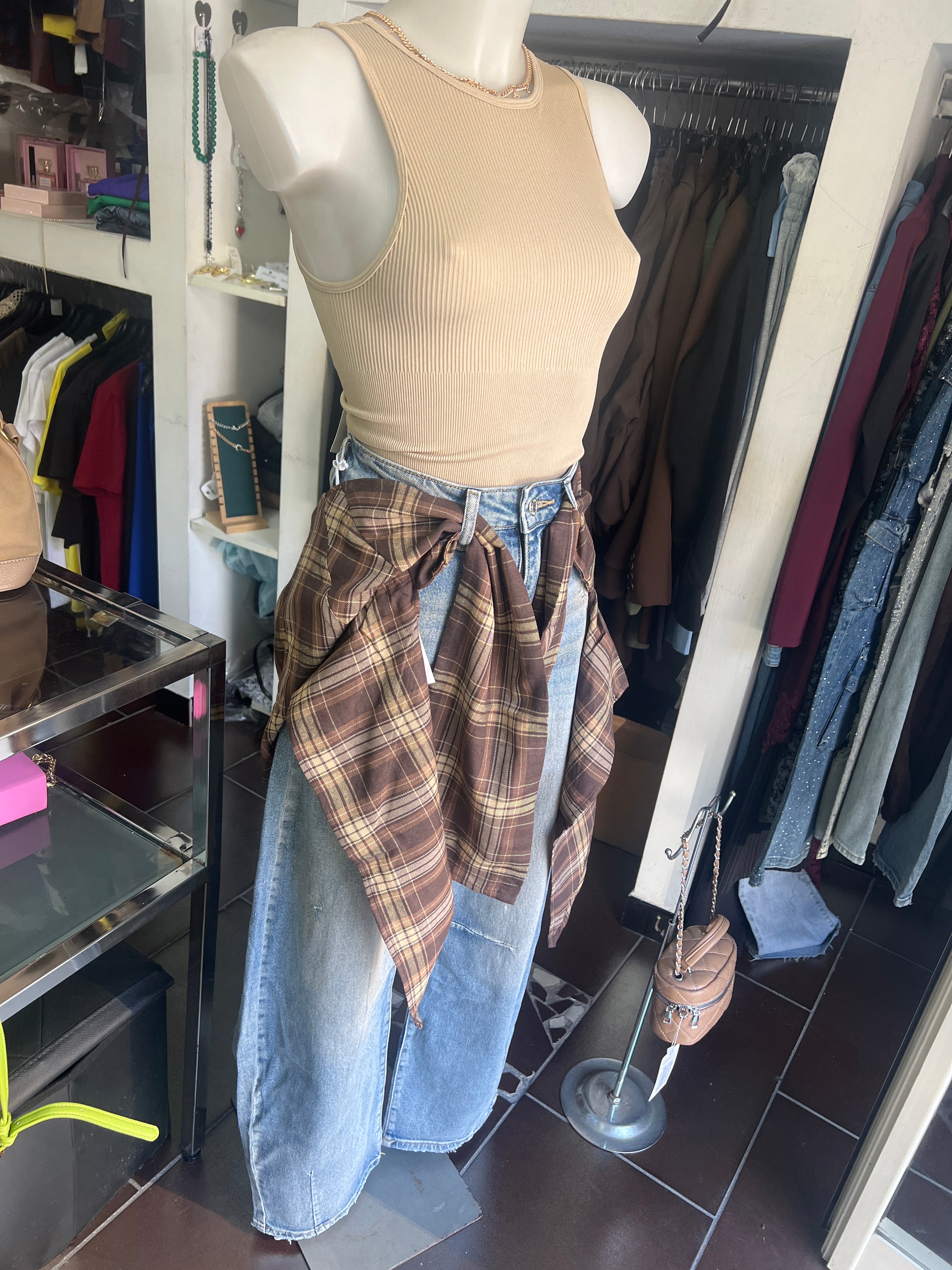 Jeans con camicia
